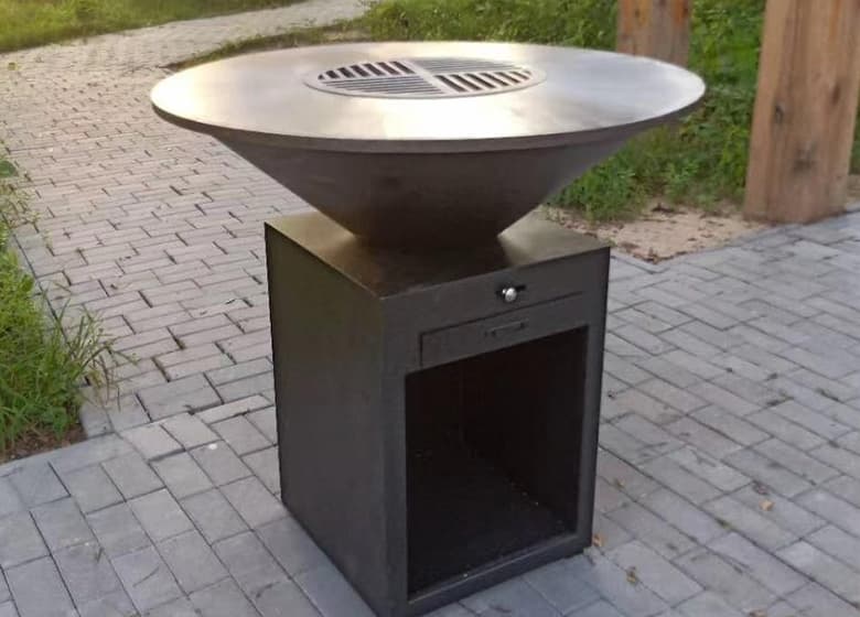 Corten BBQ Grills Exported to France